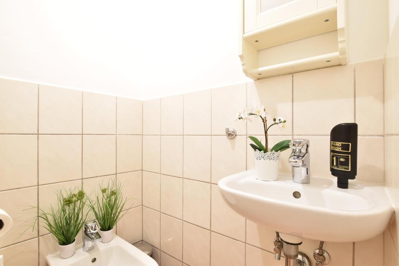 Huge Apartment In Awesome Location With Parking Innsbruck Ngoại thất bức ảnh