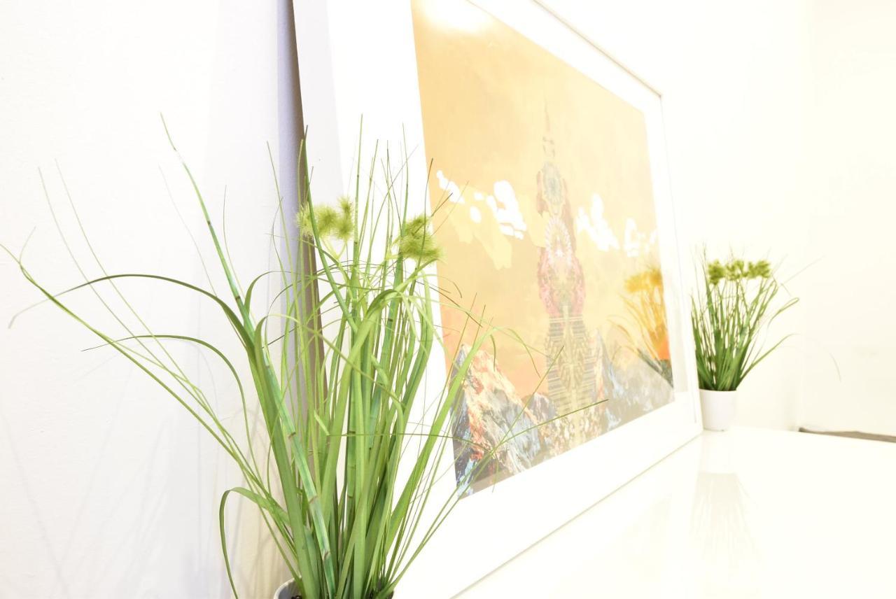 Huge Apartment In Awesome Location With Parking Innsbruck Ngoại thất bức ảnh
